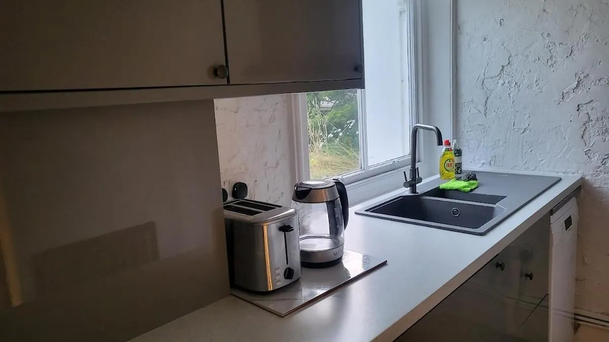 One Bed Garden Flat - Prime Location - Free Onsite Parking - Own Entrance Apartment Brighton 0*,  United Kingdom