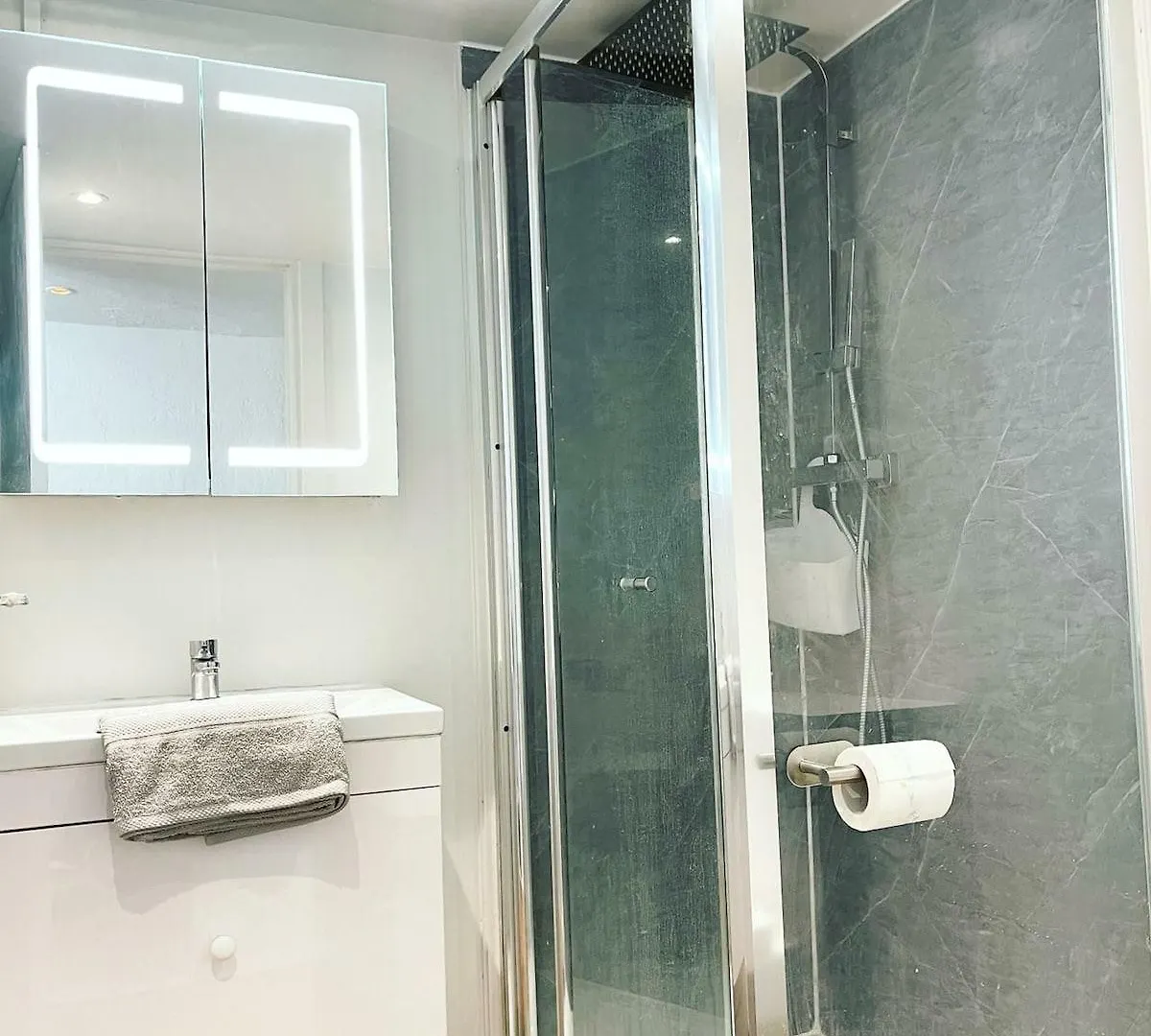 One Bed Garden Flat - Prime Location - Free Onsite Parking - Own Entrance Apartman Brighton Egyesült Királyság